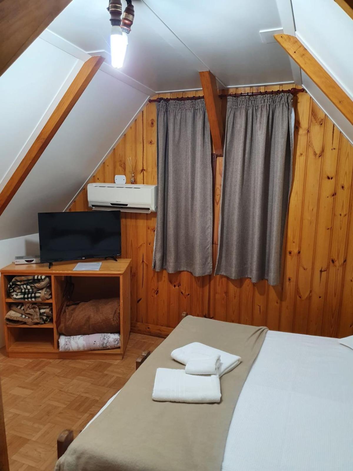 Hotel Vila Dos Alpes Treze Tílias Dış mekan fotoğraf